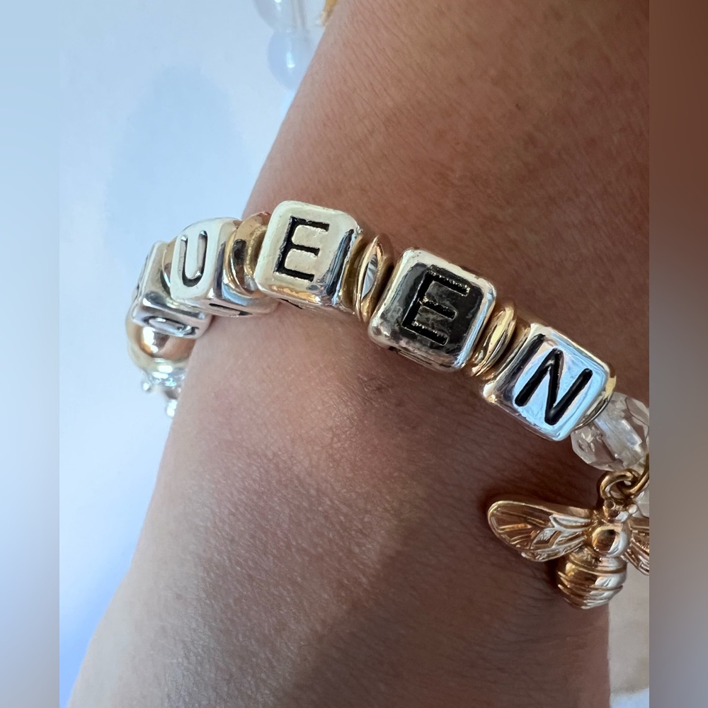🐝Avon bracelets - Picture 3 of 10